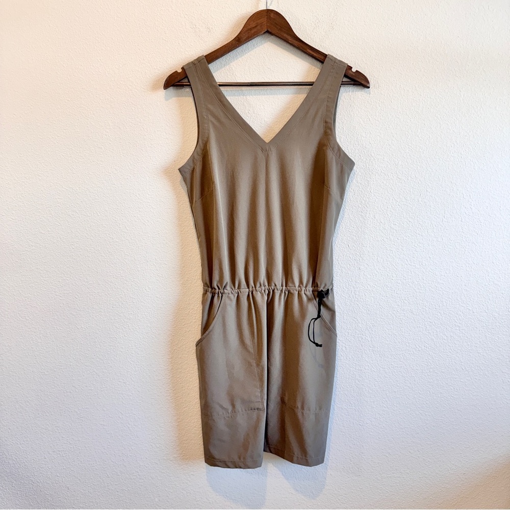Athleisure Minimalist Utility Romper Toad&Co Eco Travel Pocket Dress Small A52 - Picture 2 of 9